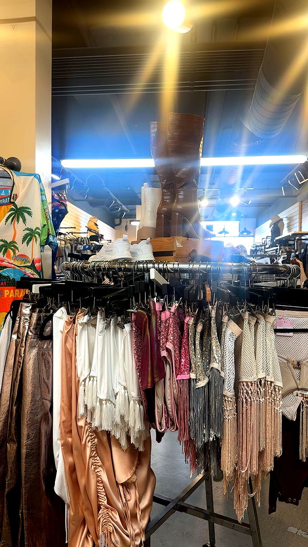 ellieblue2842 image ~ Altpins