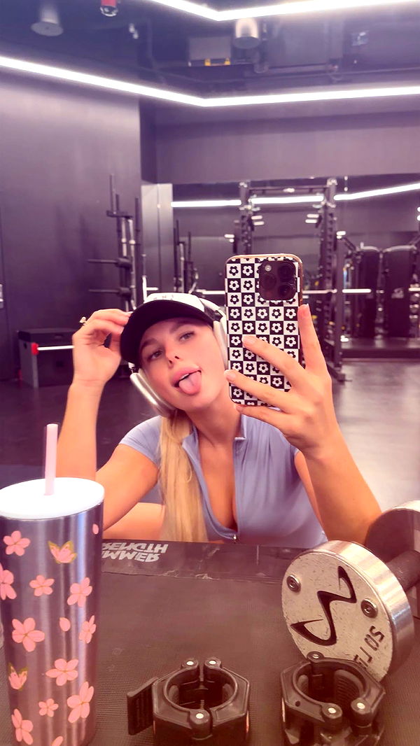 ellieblue2842 image ~ Altpins