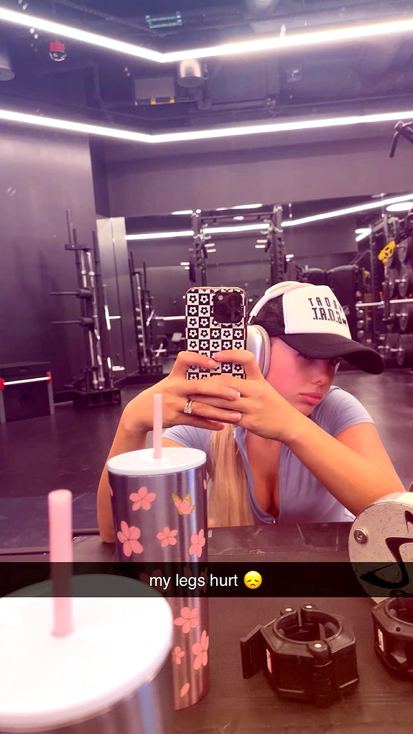 ellieblue2842 image ~ Altpins