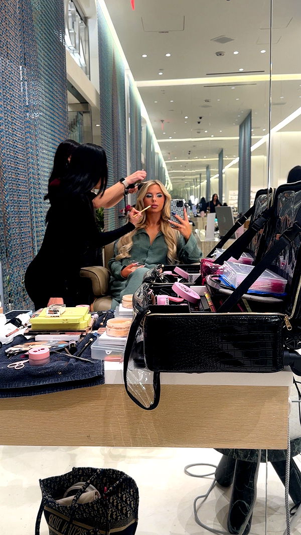 ellieblue2842 image ~ Altpins