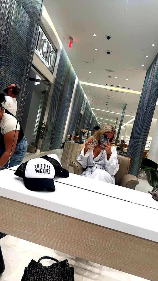 ellieblue2842 image ~ Altpins