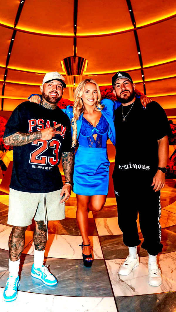 ellieblue2842 image ~ Altpins