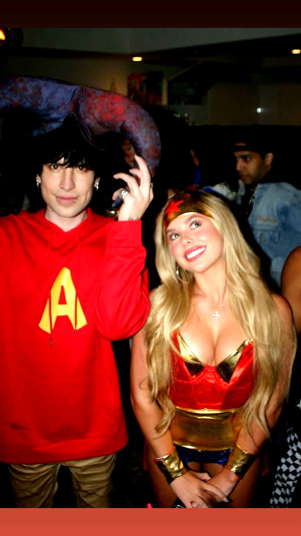 ellieblue2842 image ~ Altpins