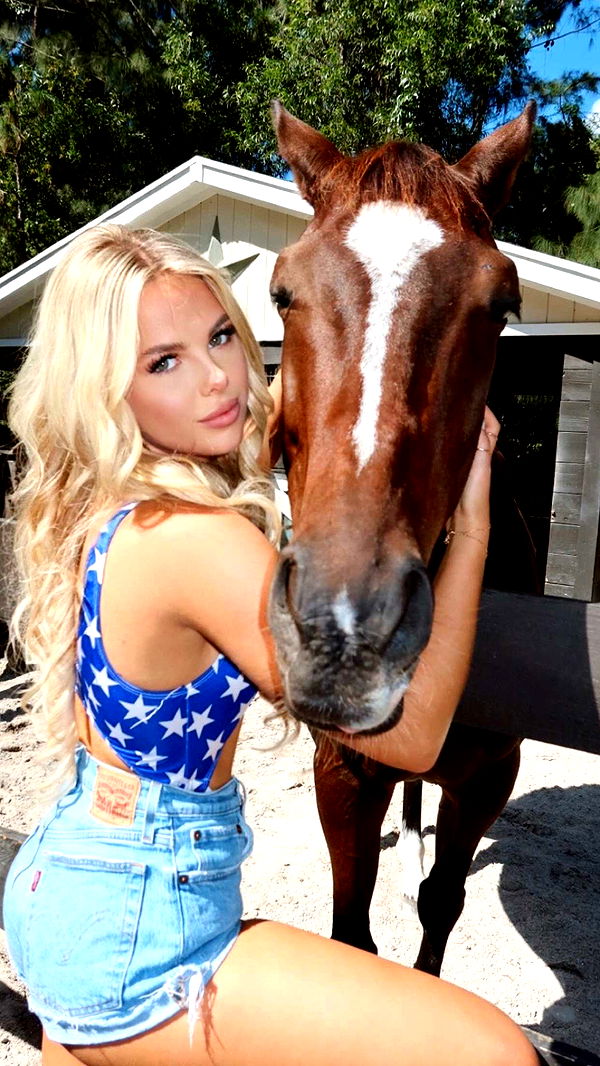 ellieblue2842 image ~ Altpins