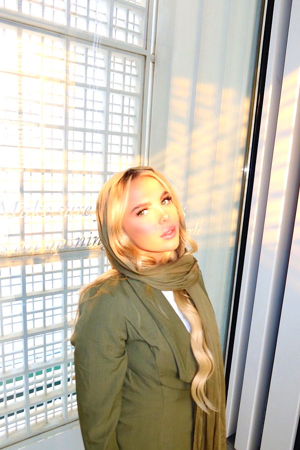 ellieblue2842 image ~ Altpins