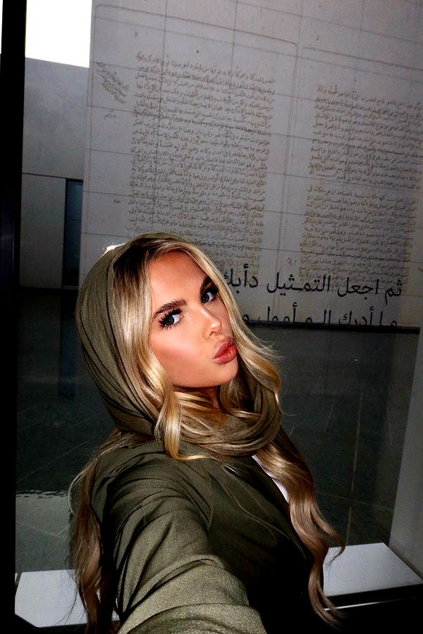 ellieblue2842 image ~ Altpins