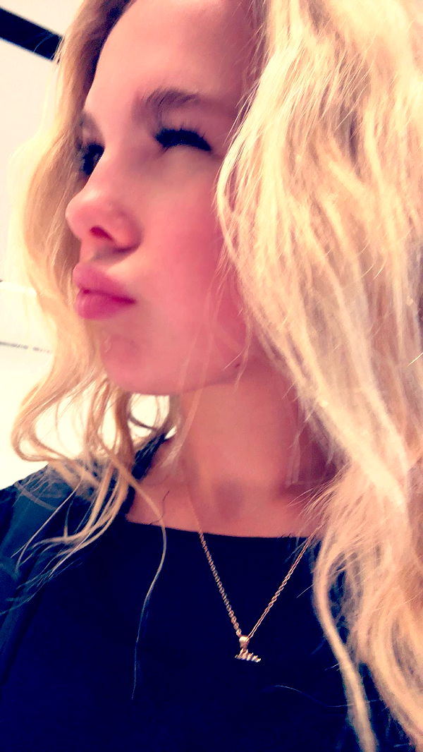 ellieblue2842 image ~ Altpins