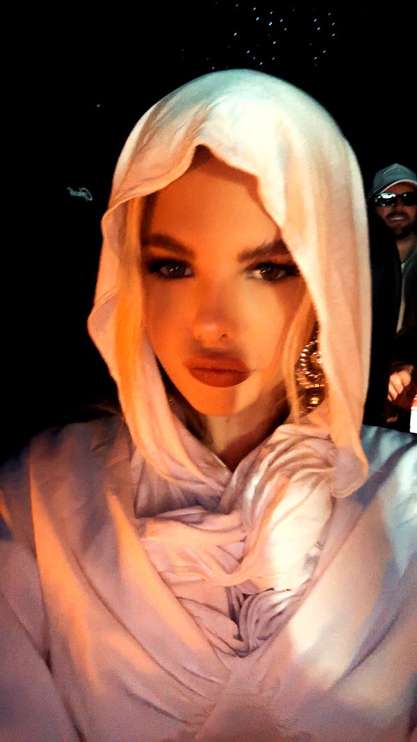 ellieblue2842 image ~ Altpins