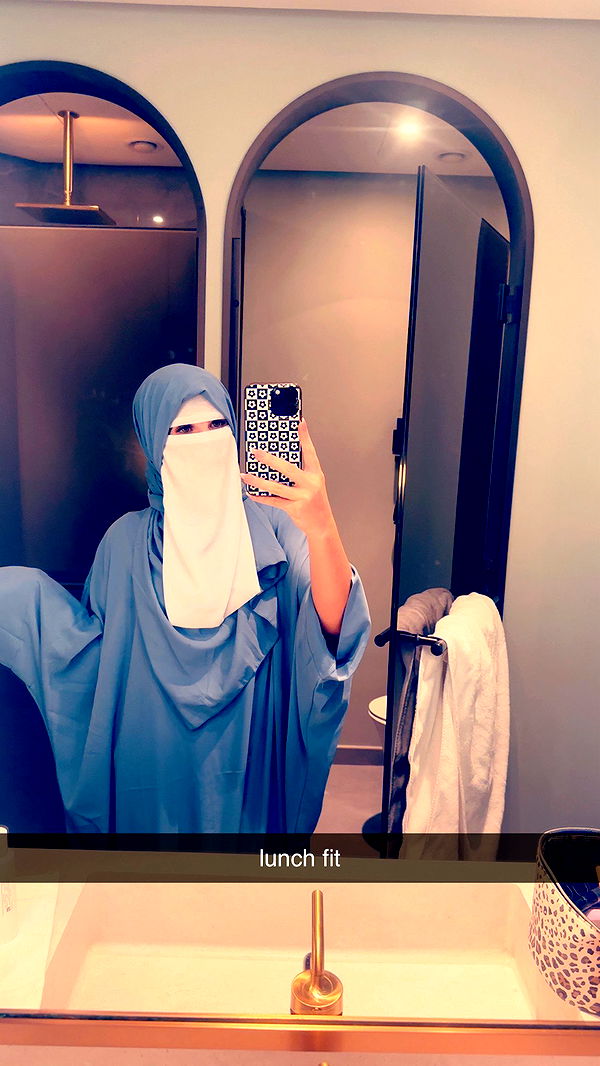 ellieblue2842 image ~ Altpins