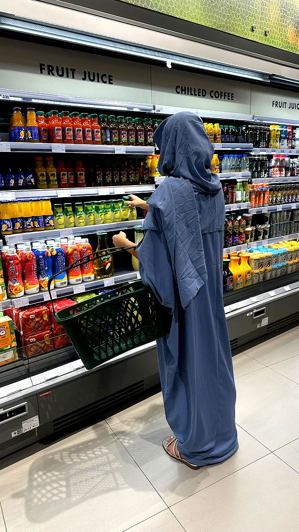 ellieblue2842 image ~ Altpins