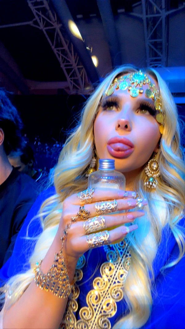 ellieblue2842 image ~ Altpins