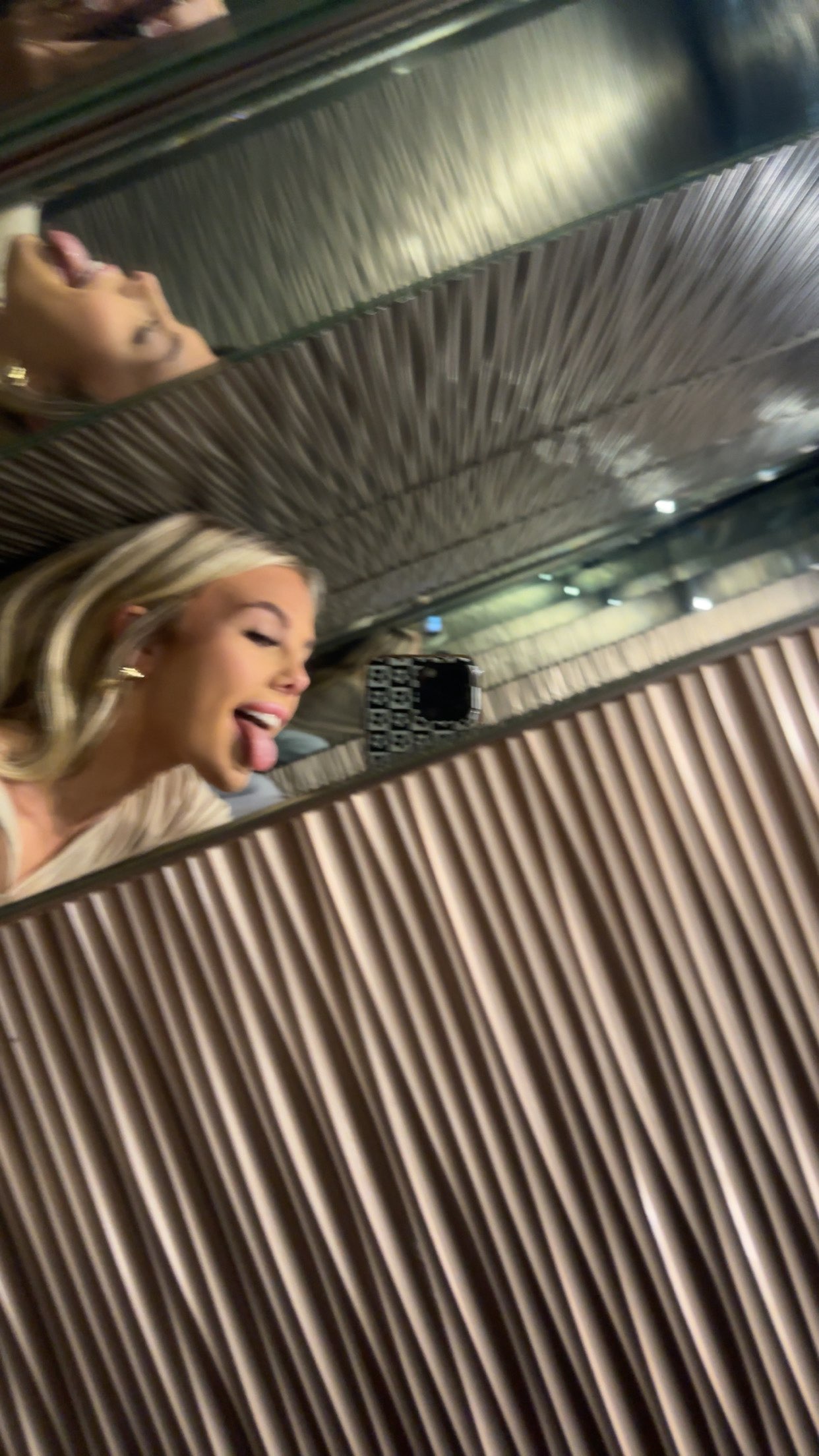 ellieblue2842 snapchat image archive image