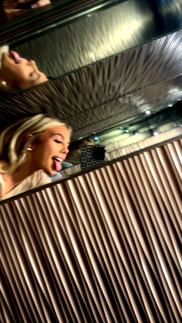 ellieblue2842 image ~ Altpins