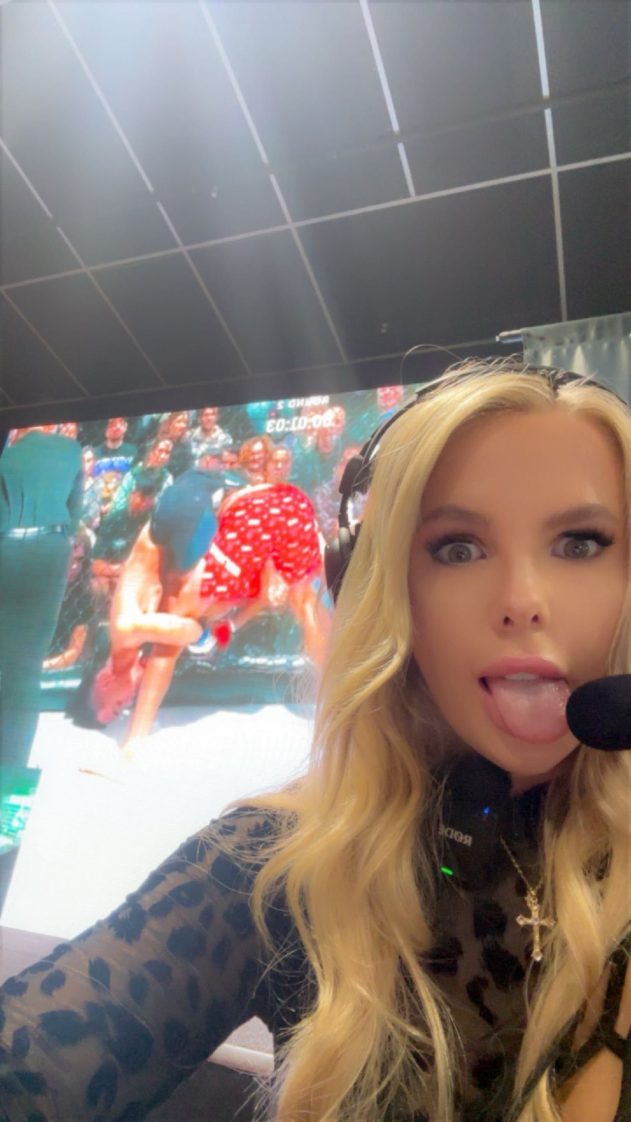 ellieblue2842 snapchat image archive image