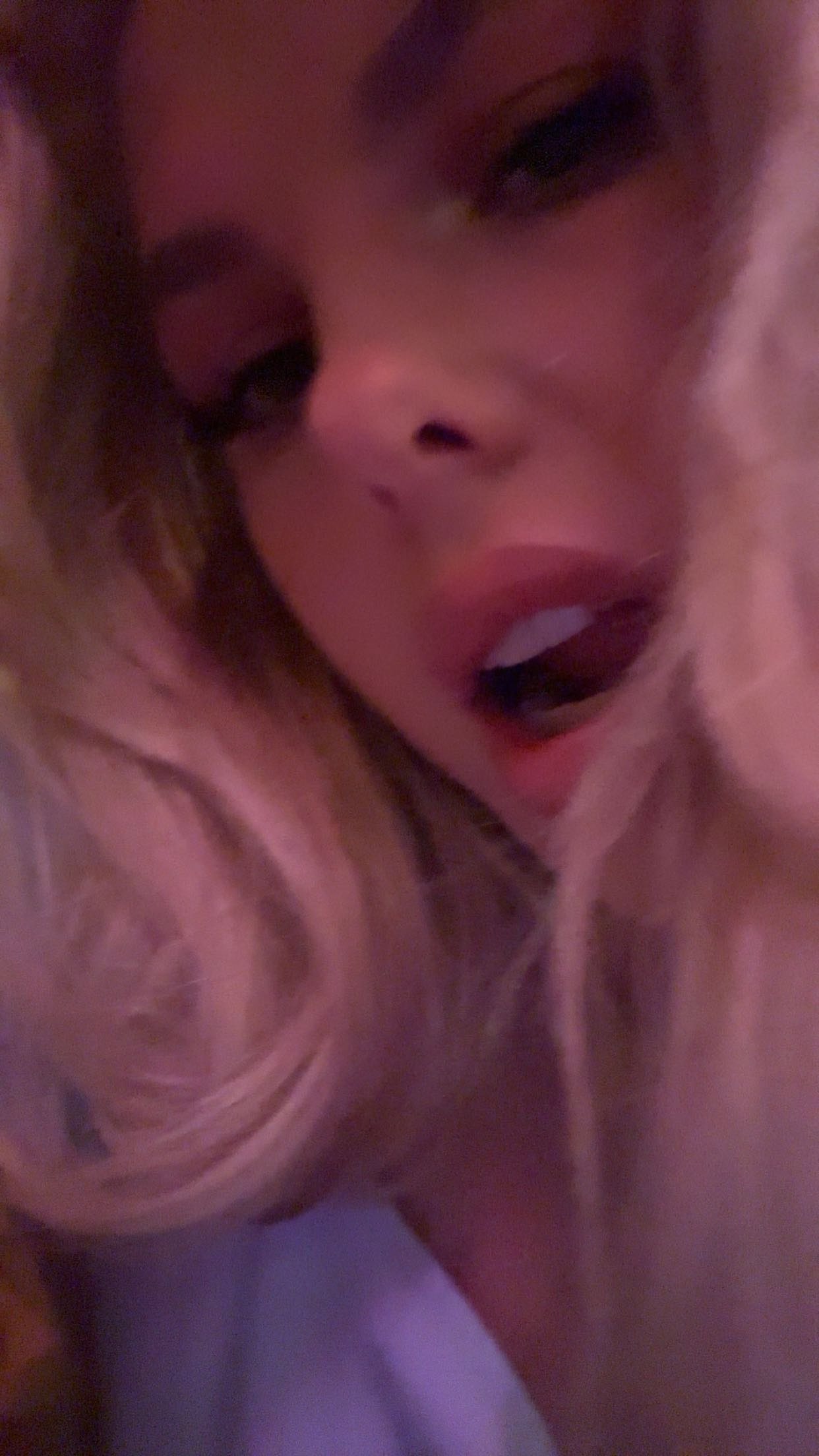 ellieblue2842 snapchat image archive image