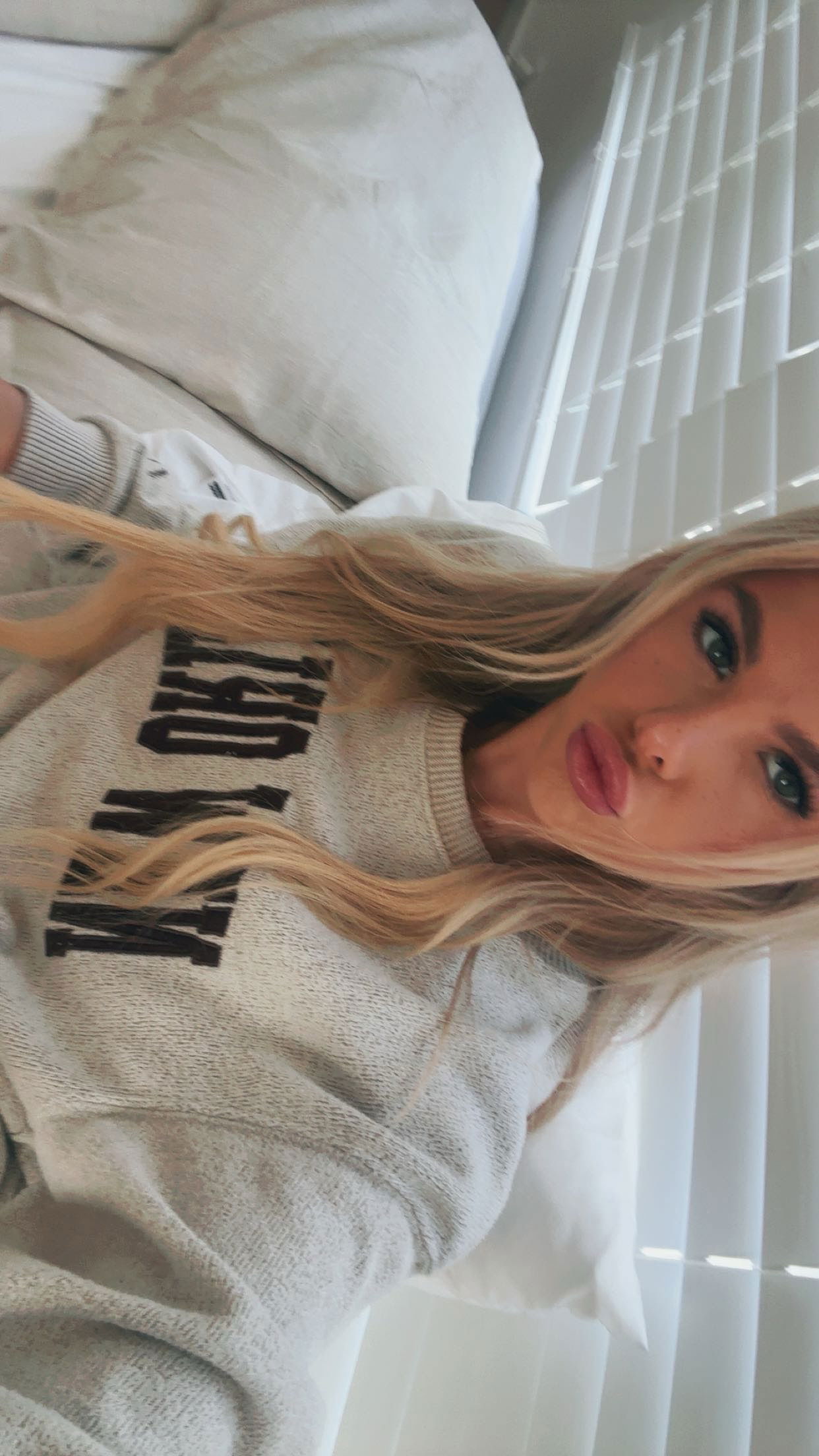 ellieblue2842 snapchat image archive image