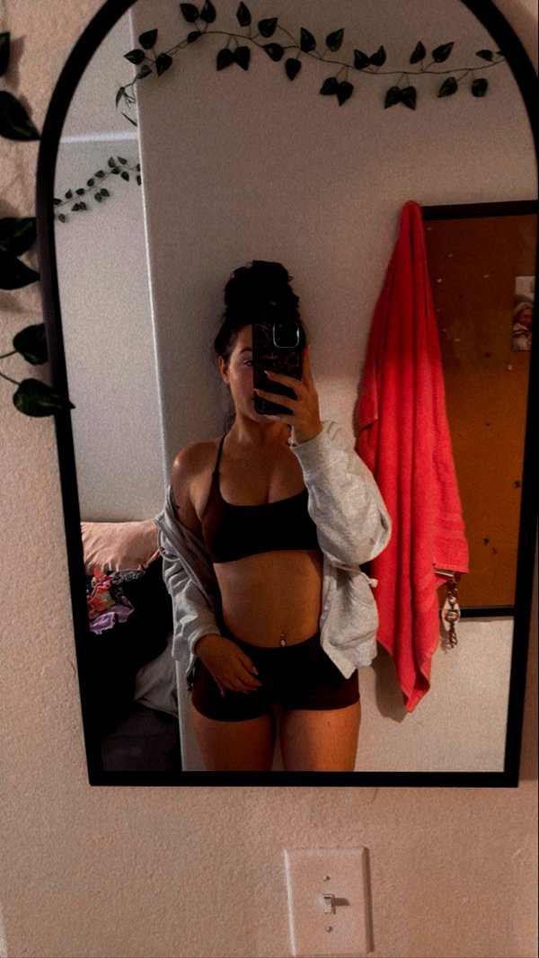 ema.jeann snapchat image archive image