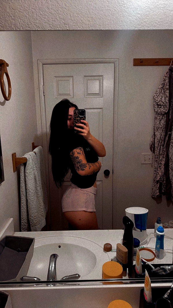ema.jeann snapchat image archive image