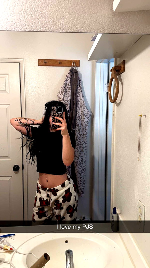 ema.jeann snapchat image archive image