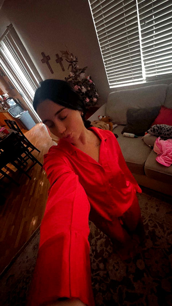 ema.jeann snapchat image archive image