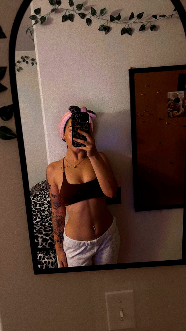 ema.jeann snapchat image archive image