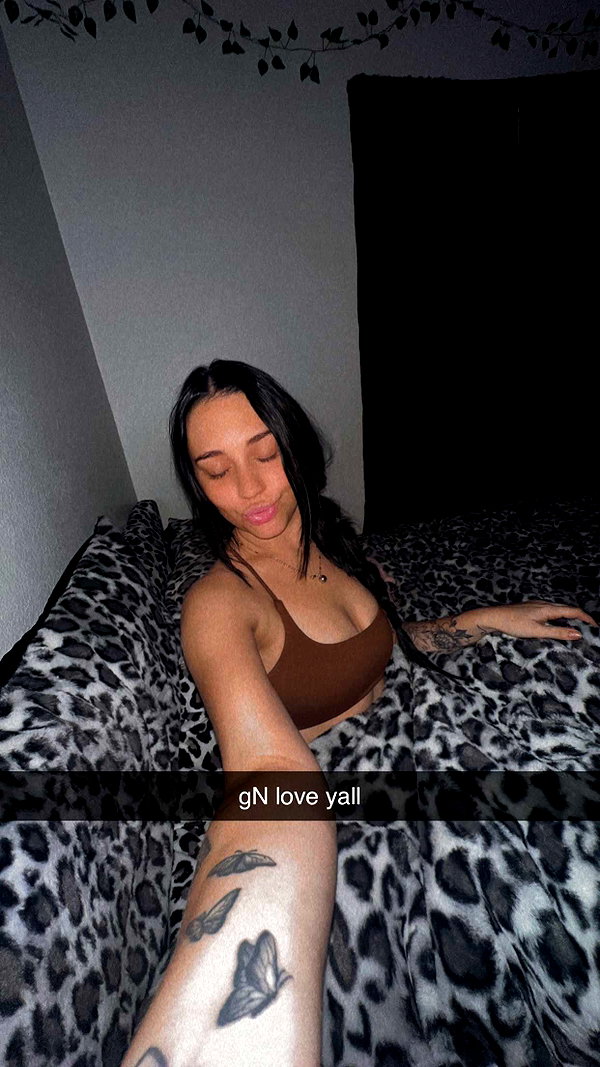 ema.jeann snapchat image archive image