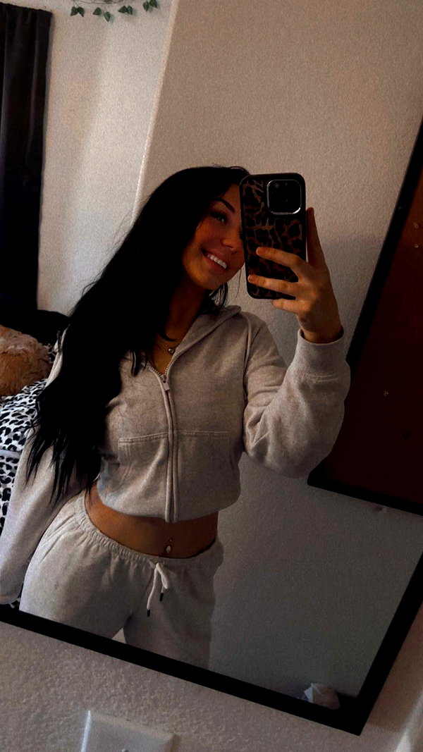 ema.jeann snapchat image archive image