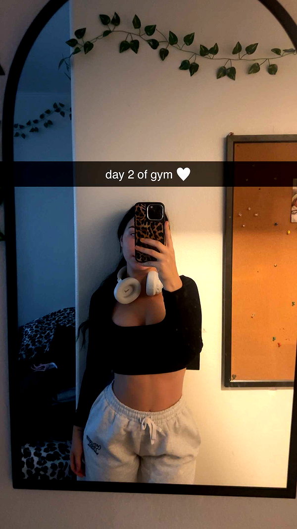 ema.jeann snapchat image archive image