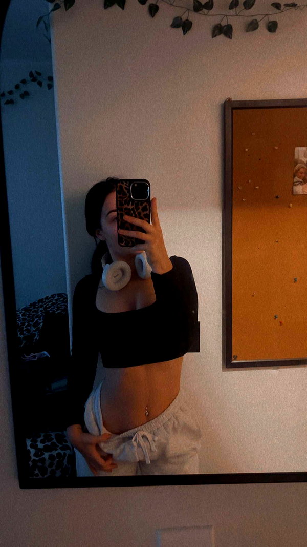 ema.jeann snapchat image archive image