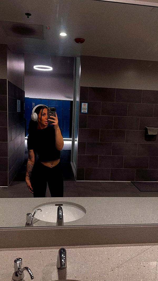 ema.jeann snapchat image archive image