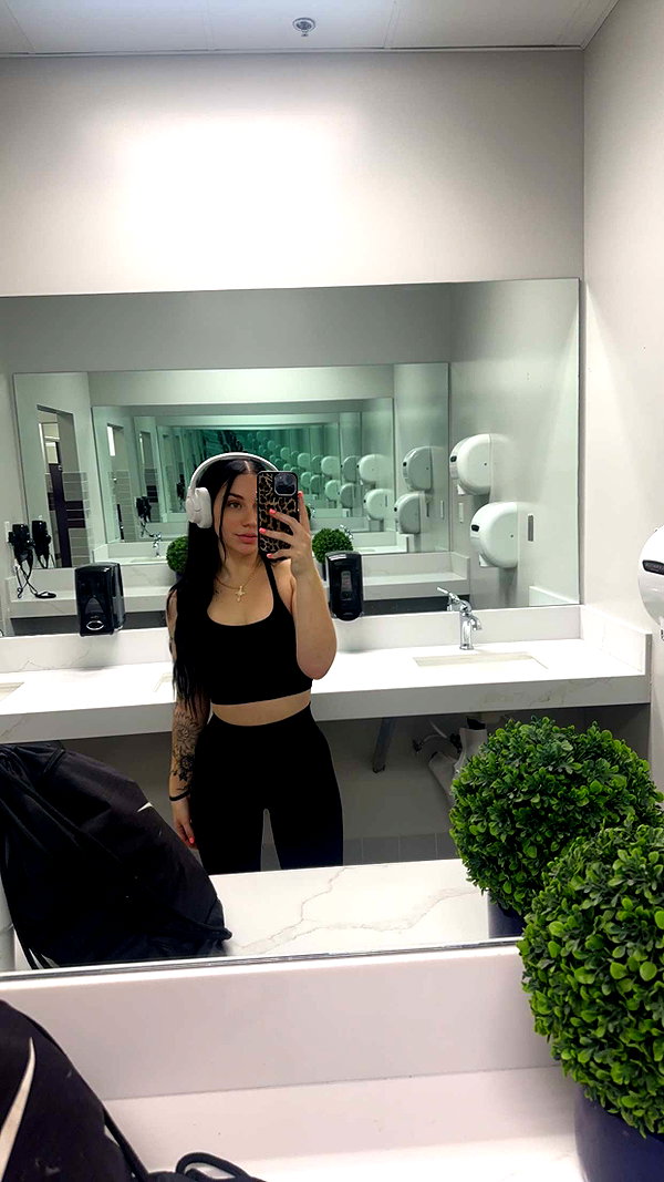 ema.jeann snapchat image archive image