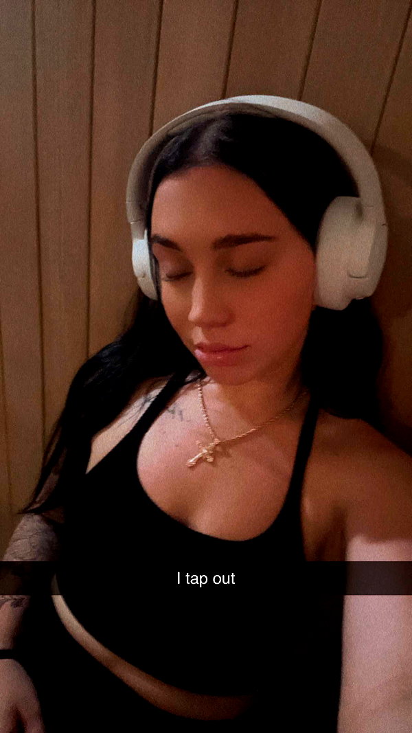 ema.jeann snapchat image archive image