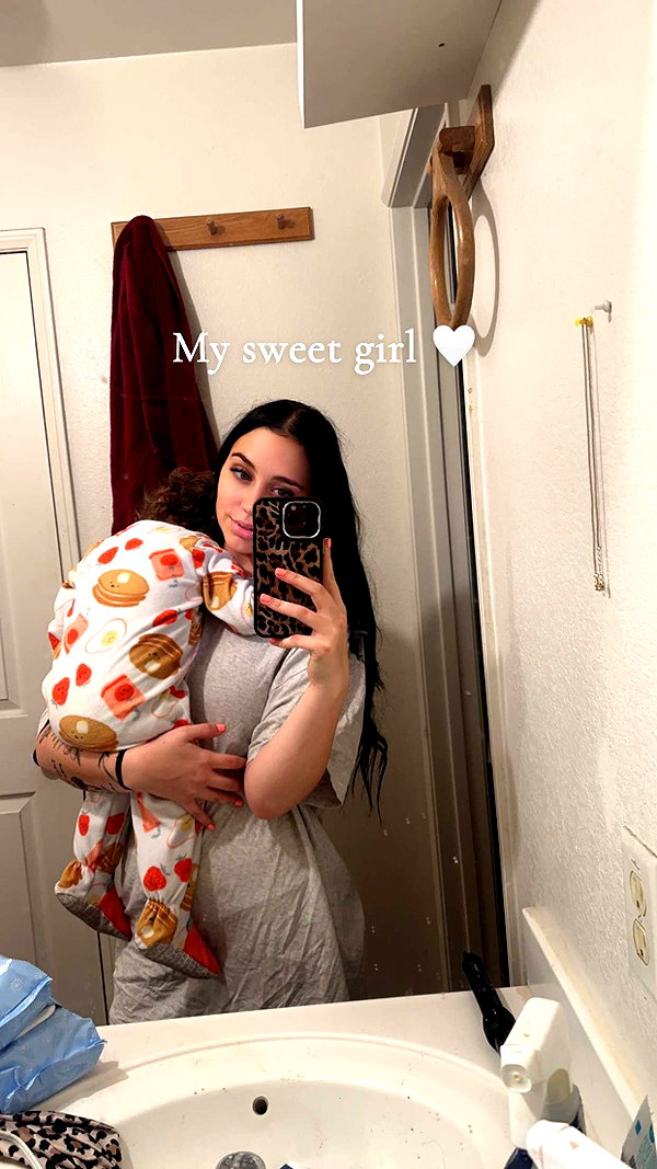 ema.jeann snapchat image archive image
