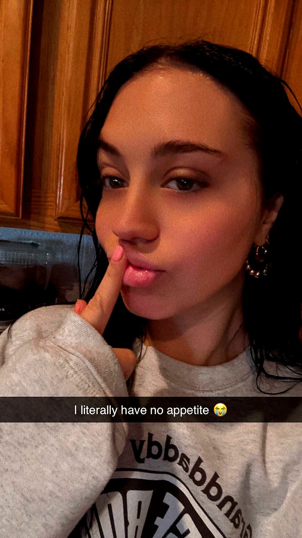 ema.jeann snapchat image archive image