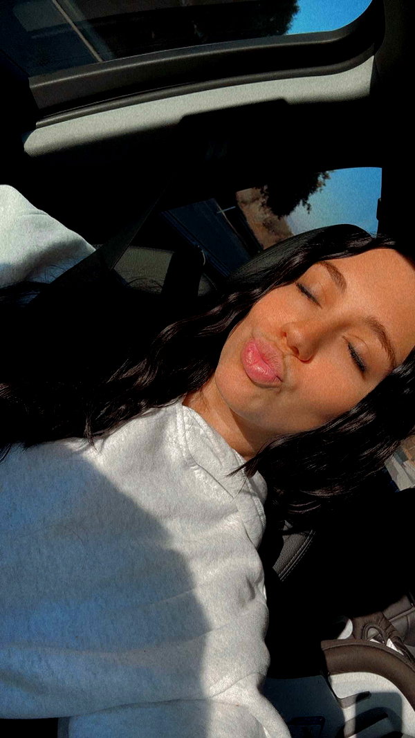 ema.jeann snapchat image archive image