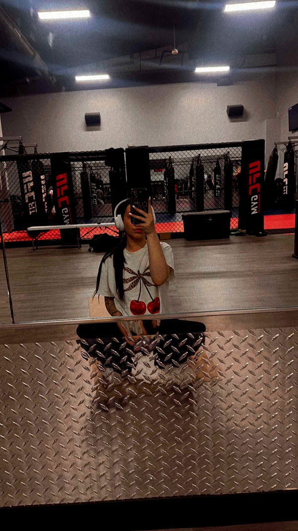 ema.jeann snapchat image archive image