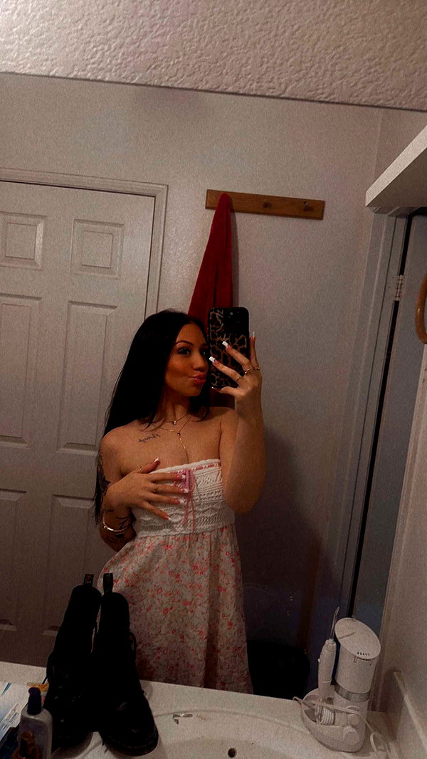 ema.jeann snapchat image archive image