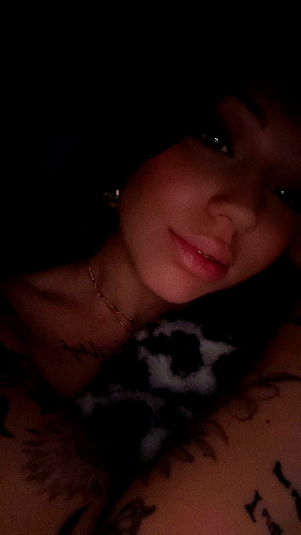 ema.jeann snapchat image archive image