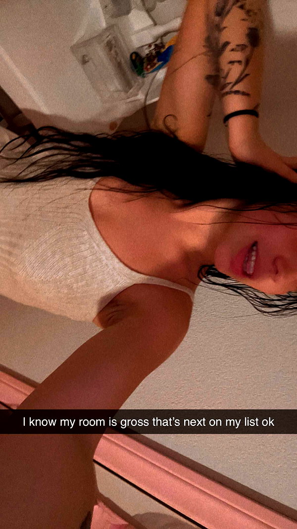 ema.jeann snapchat image archive image