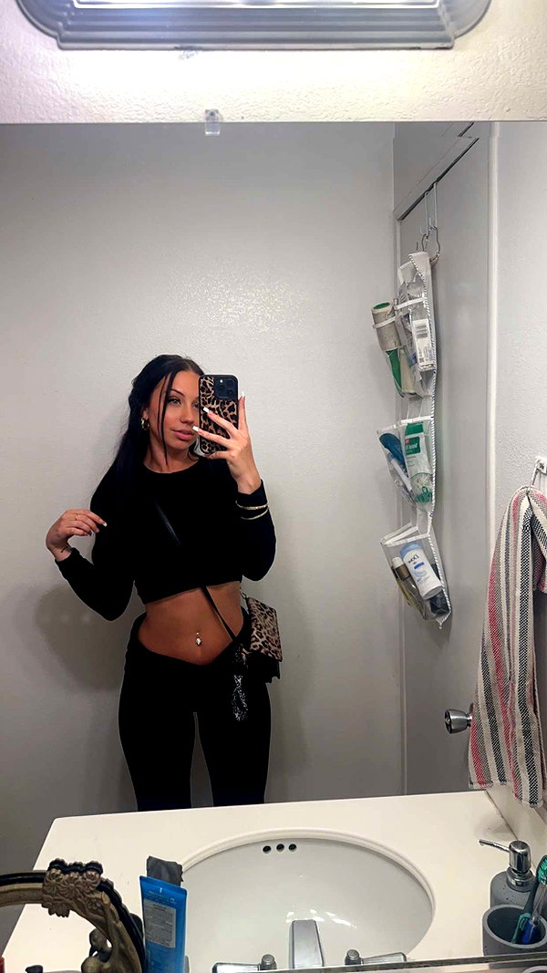 ema.jeann snapchat image archive image