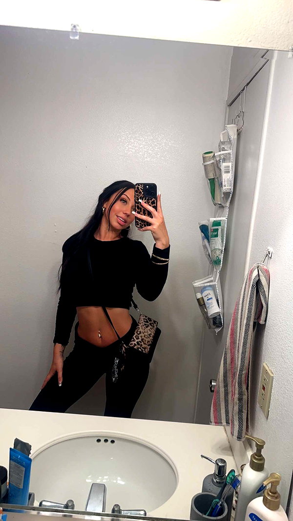 ema.jeann snapchat image archive image
