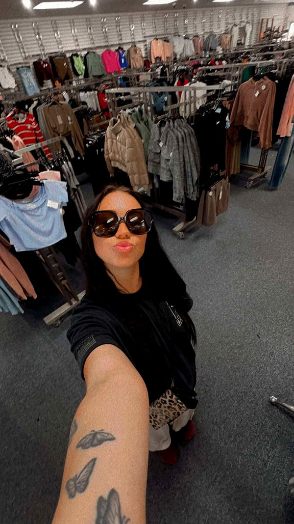 ema.jeann snapchat image archive image