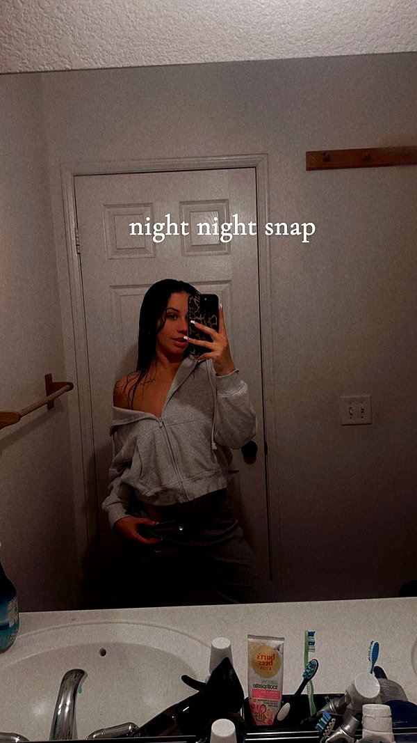 ema.jeann snapchat image archive image