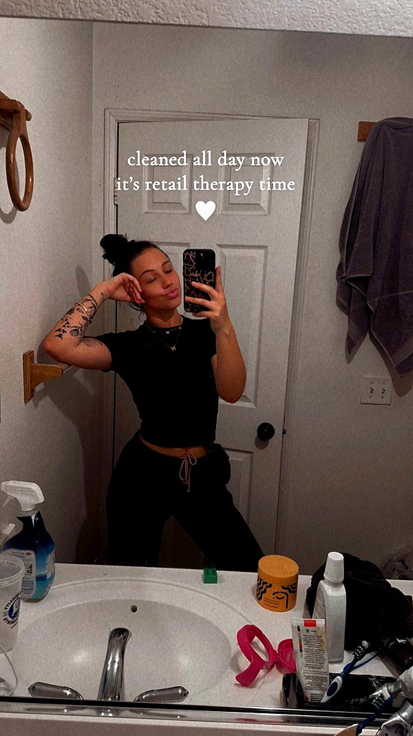 ema.jeann snapchat image archive image