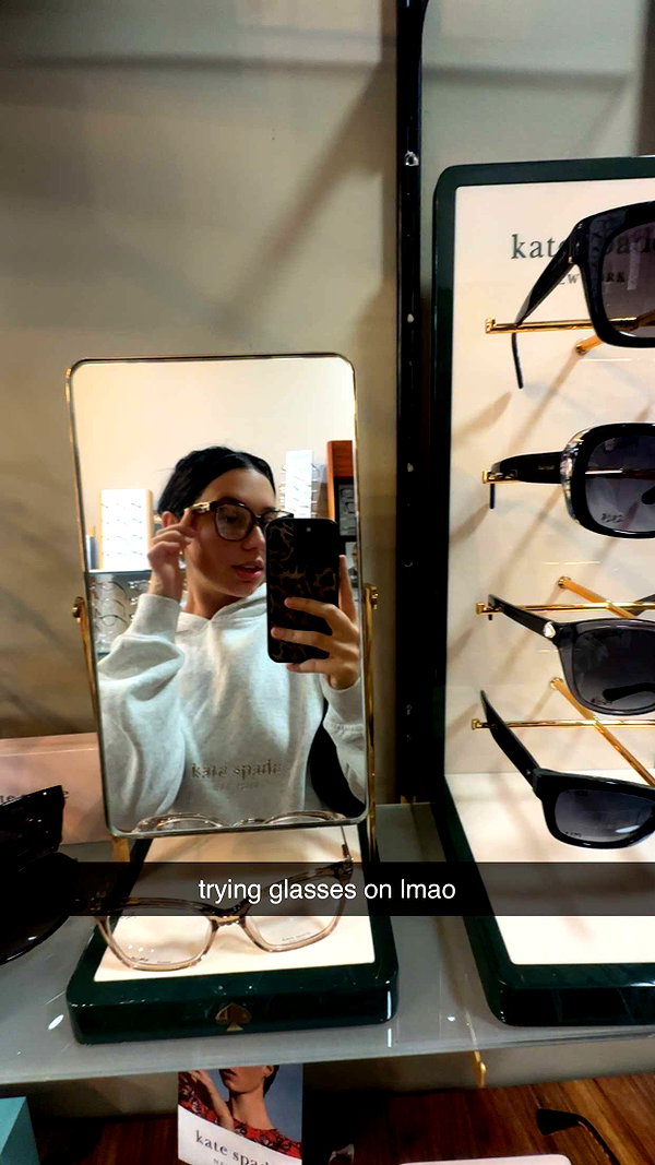 ema.jeann snapchat image archive image