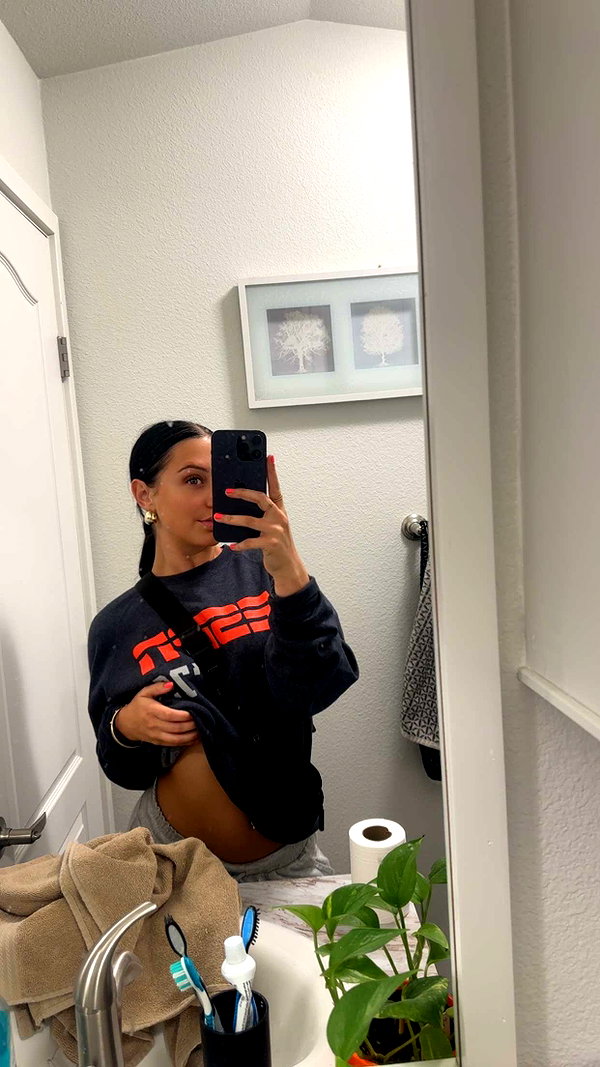 ema.jeann snapchat image archive image