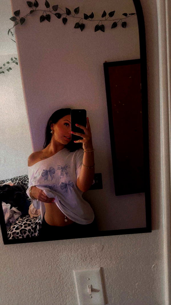 ema.jeann snapchat image archive image