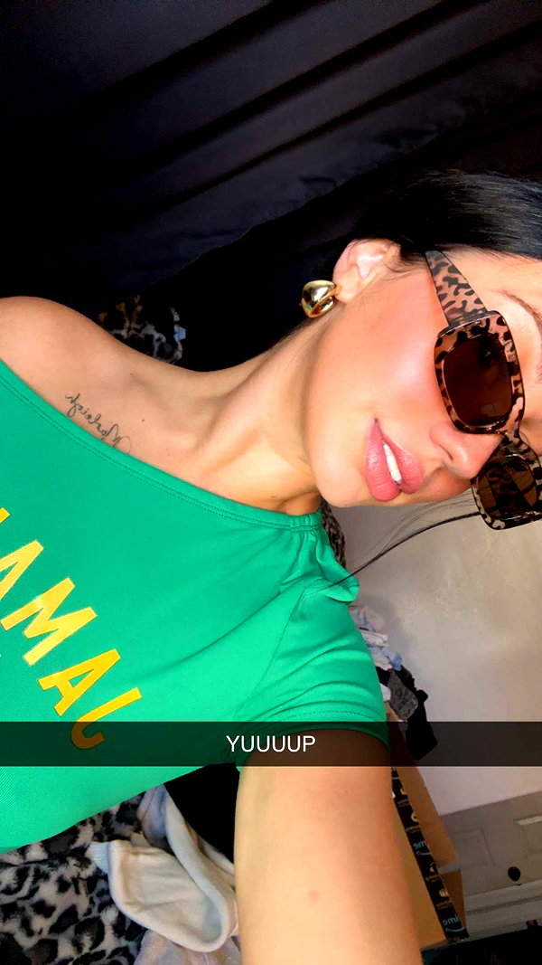ema.jeann snapchat image archive image