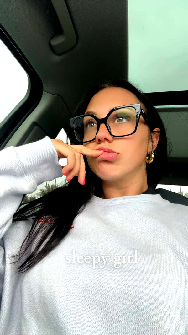 ema.jeann snapchat image archive image