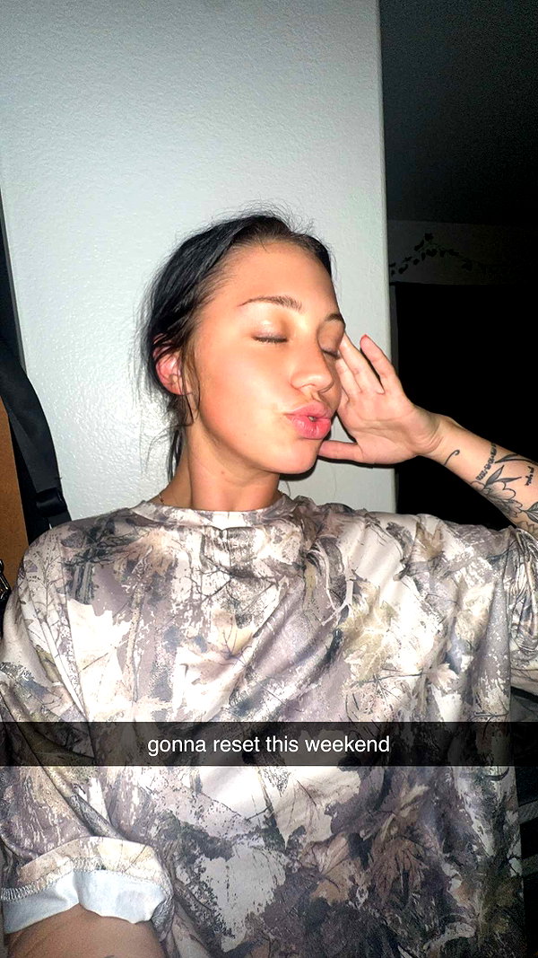 ema.jeann snapchat image archive image